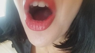 அன்பே, உன் சித்தி உன்னை இன்று பள்ளிக்கு போக விடமாட்டாள்... எனக்கு நீ மிகவும் தேவை...